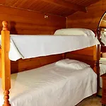 Fantastic 5 Mins Away From The By Easybnb * טורמולינוס