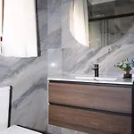 בקתה Fantastic 5 Mins Away From The By Easybnb *