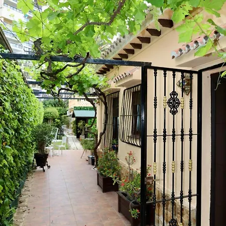 Fantastic 5 Mins Away From The By Easybnb בקתה *