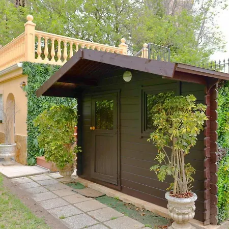 Chalet Fantastic 5 Mins Away From The By Easybnb *