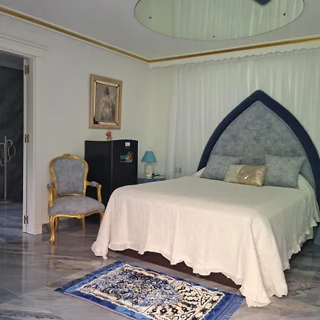 Chalet Fantastic 5 Mins Away From The By Easybnb *