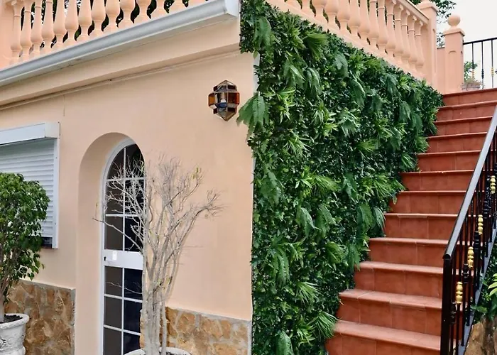 Chalet Fantastic 5 Mins Away From The By Easybnb