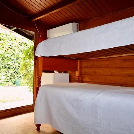 Fantastic 5 Mins Away From The By Easybnb Шале Торремолінос