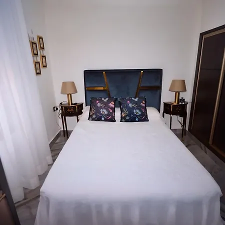 Fantastic 5 Mins Away From The By Easybnb Торремолінос