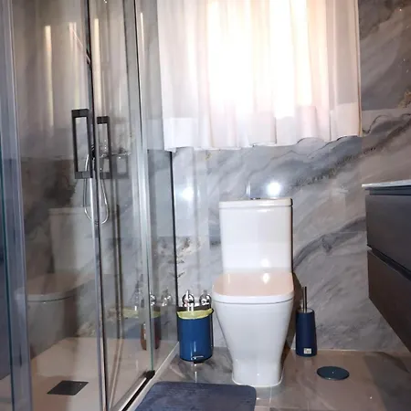 Fantastic 5 Mins Away From The By Easybnb Σαλέ